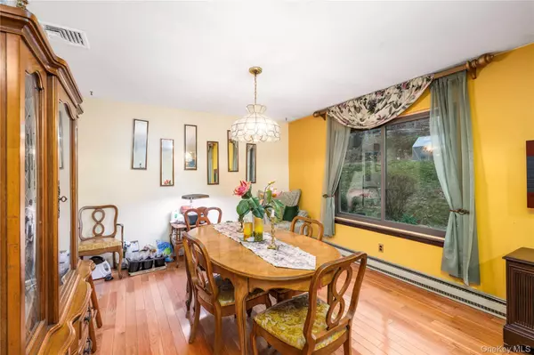 630 Union Valley RD, Mahopac, NY 10541