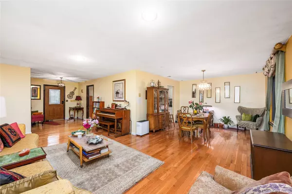 630 Union Valley RD, Mahopac, NY 10541