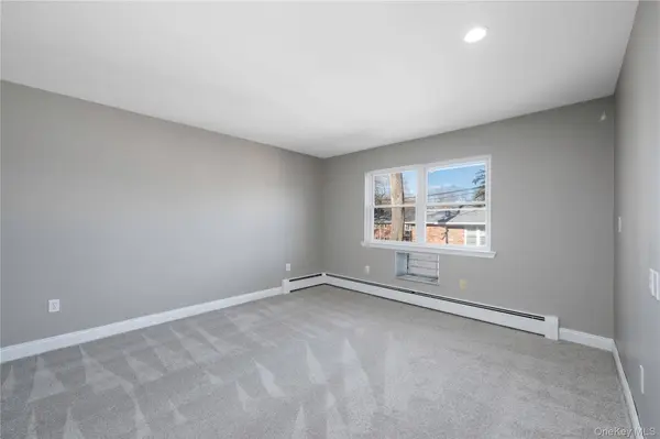 250 Beechwood AVE #23B, Poughkeepsie, NY 12601