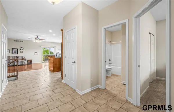 11719 S 203rd Street, Gretna, NE 68028