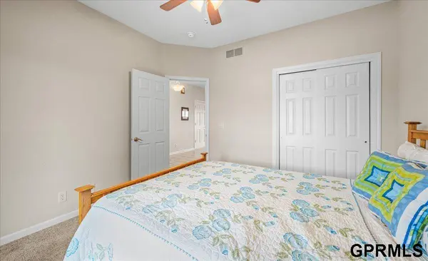 11719 S 203rd Street, Gretna, NE 68028