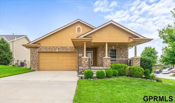 11719 S 203rd Street, Gretna, NE 68028