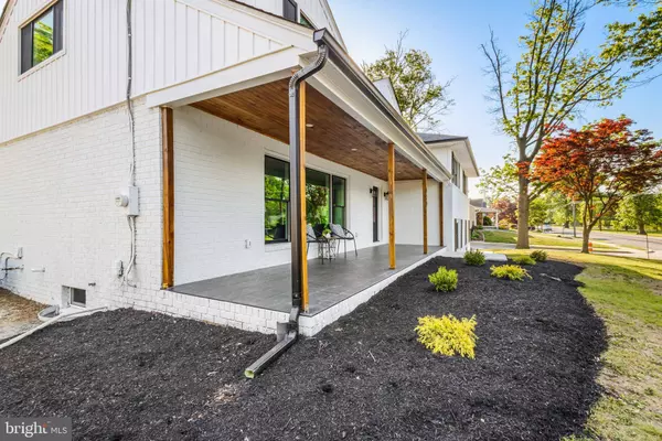 929 LAKESHORE DR, Haddon Township, NJ 08108