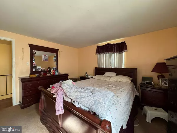 11 RIVERVIEW PL, Willingboro, NJ 08046