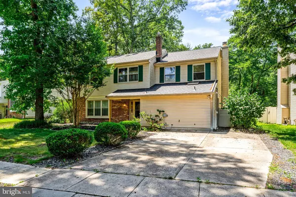 63 LAKESIDE DR, Marlton, NJ 08053