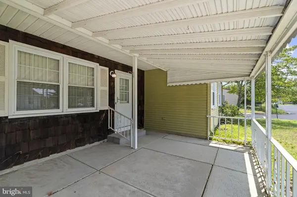 18 KEENE ST, Whiting, NJ 08759