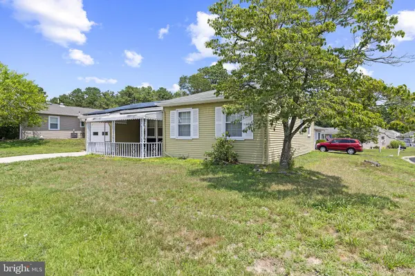 18 KEENE ST, Whiting, NJ 08759