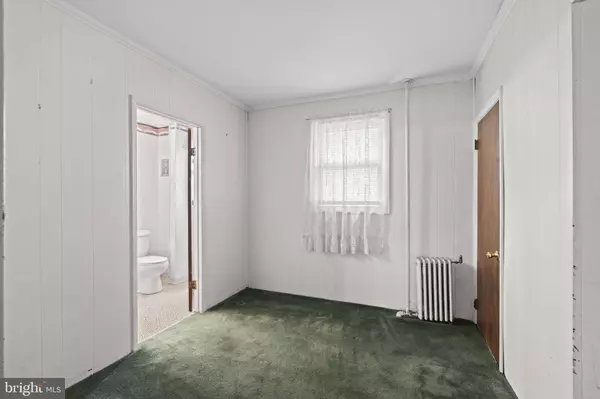 1608 BRUNSWICK AVE, Trenton, NJ 08648