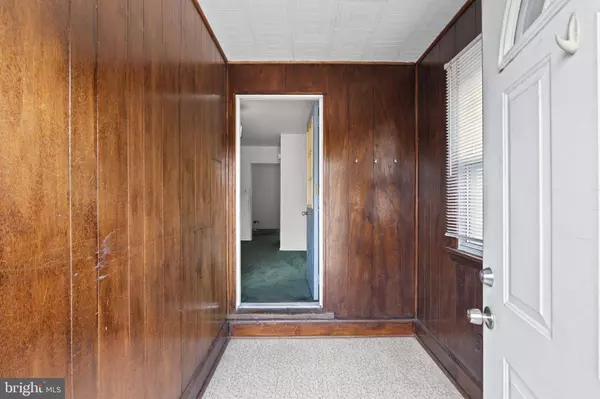 1608 BRUNSWICK AVE, Trenton, NJ 08648