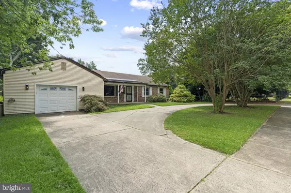 210 HIGH ST, Maple Shade, NJ 08052