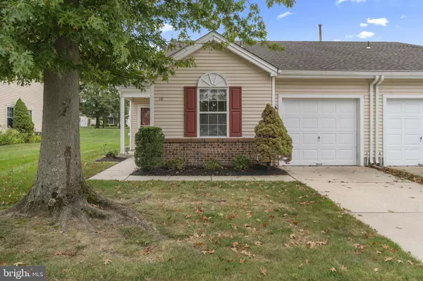 10 YARROW PL, Mount Laurel, NJ 08054