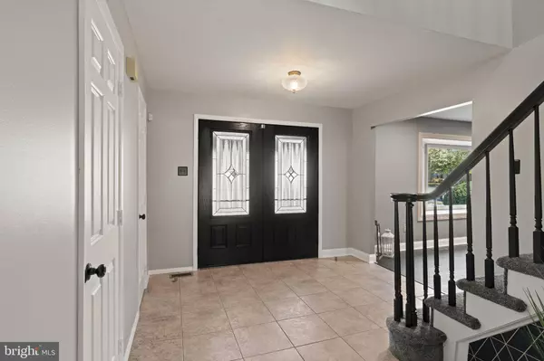 31 BRETTON WAY, Mount Laurel, NJ 08054