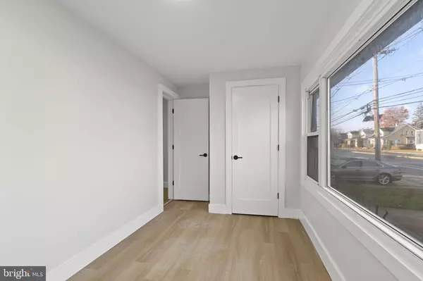 1608 BRUNSWICK AVE, Trenton, NJ 08648