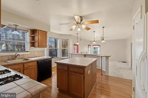 5 GALENA CT, Sicklerville, NJ 08081