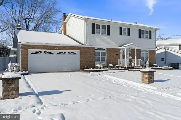 31 COLD SPRING RD, Hamilton, NJ 08619