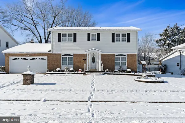 31 COLD SPRING RD, Hamilton, NJ 08619