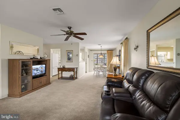 61 CHATHAM PL, Southampton, NJ 08088