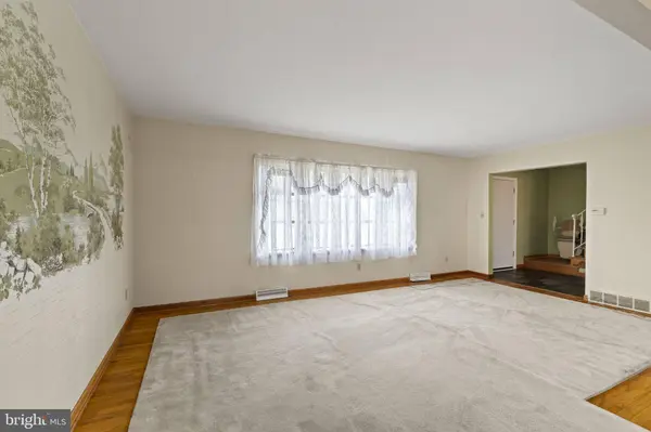 2052 BROOKFIELD ST, Vineland, NJ 08361