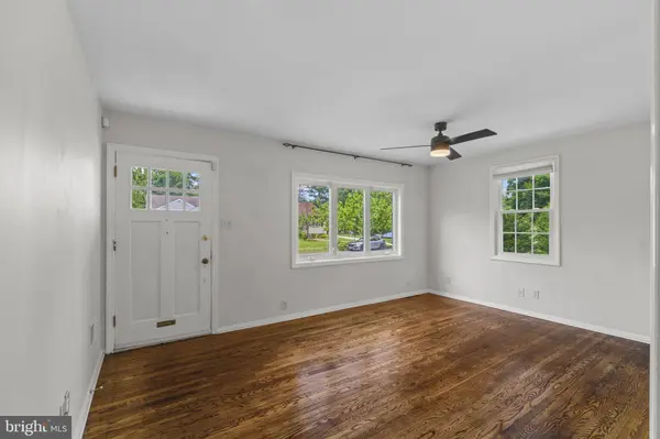 64 EDISON RD, Cherry Hill, NJ 08034