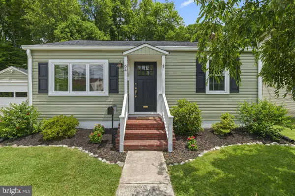 64 EDISON RD, Cherry Hill, NJ 08034
