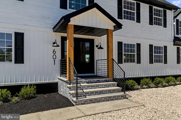 601 WINTHROP DR, Forked River, NJ 08731