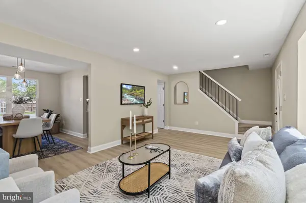 20 HARTSDALE LN, Sicklerville, NJ 08081