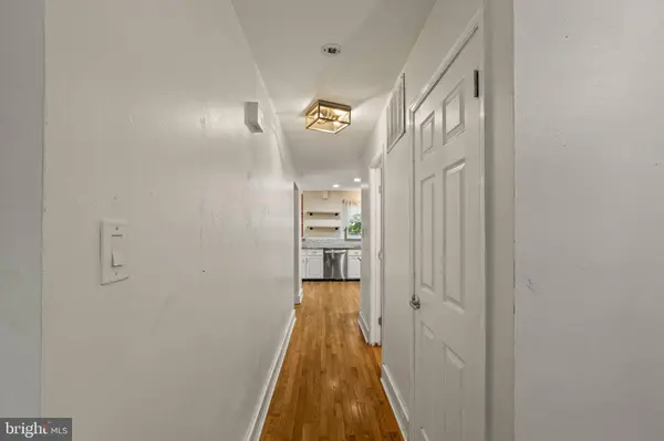 31 SIGNAL DR, Voorhees, NJ 08043