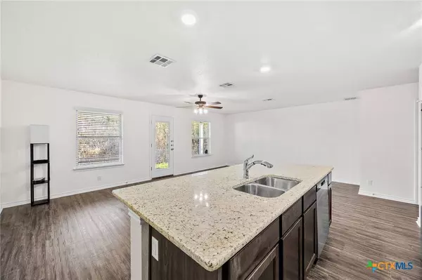 909 E Mary Jane DR, Killeen, TX 76541