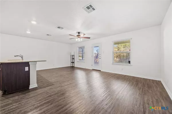 909 E Mary Jane DR, Killeen, TX 76541