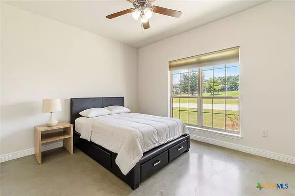 3410 Shoreline DR, Harker Heights, TX 76548