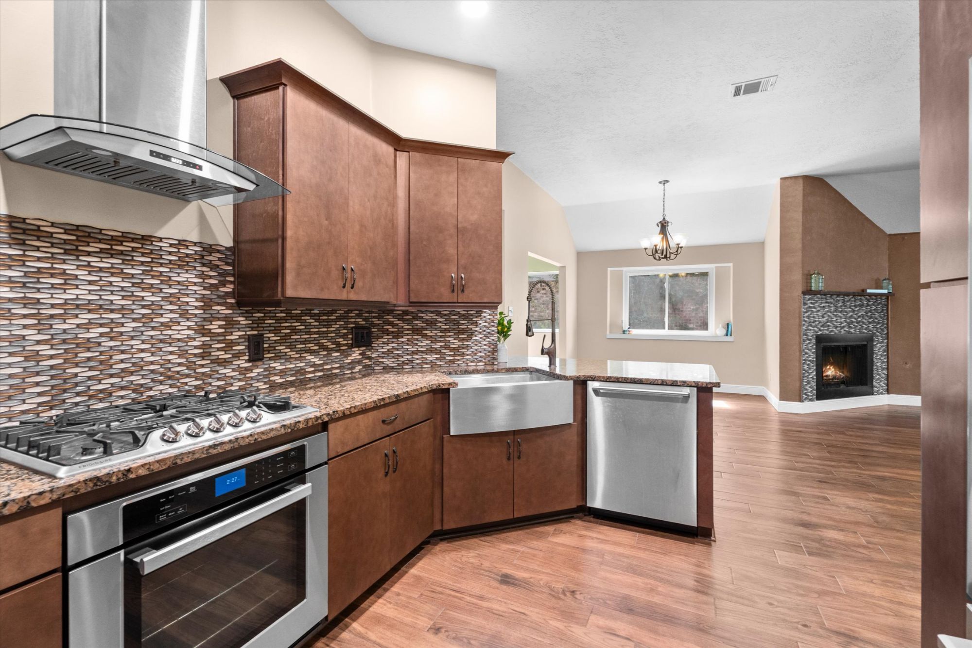 luxury kitchen in a $215,000 priced home in Spring TX