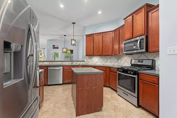 2135 Westover Park CIR, Spring, TX 77386