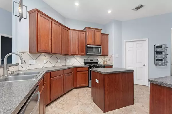 2135 Westover Park CIR, Spring, TX 77386