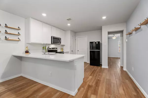 12912 Lake Conroe Bay RD, Willis, TX 77318