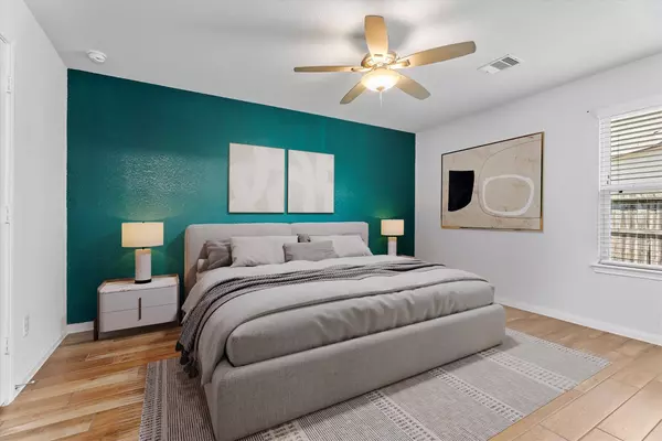 12912 Lake Conroe Bay RD, Willis, TX 77318