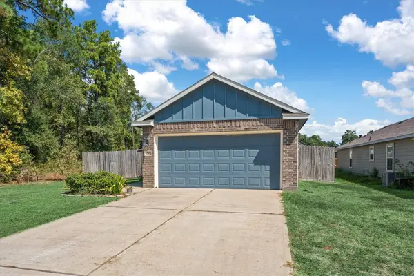 12912 Lake Conroe Bay RD, Willis, TX 77318 - Affordable home near Lake Conroe