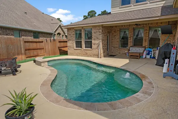 2752 Sterling Heights LN, Conroe, TX 77385