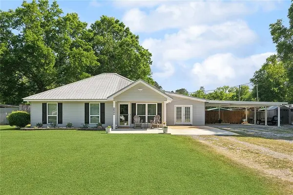 16791 MILLION DOLLAR RD, Covington, LA 70435