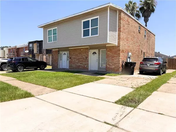 7021 YORKTOWN DR, New Orleans, LA 70127