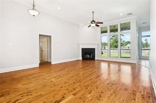 39795 KELLY WOOD BLVD, Ponchatoula, LA 70454
