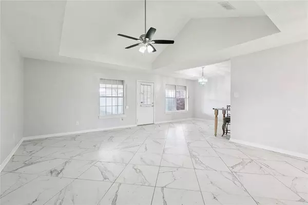 9740 ANDOVER DR, New Orleans, LA 70127