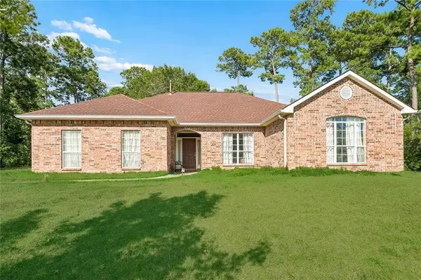 1028 CLAIRE DR