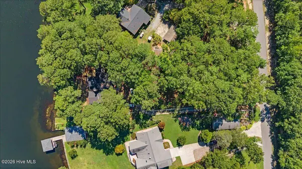 203 Pineview DR