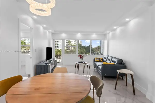 3250 NE 28th St #403, Fort Lauderdale, FL 33308