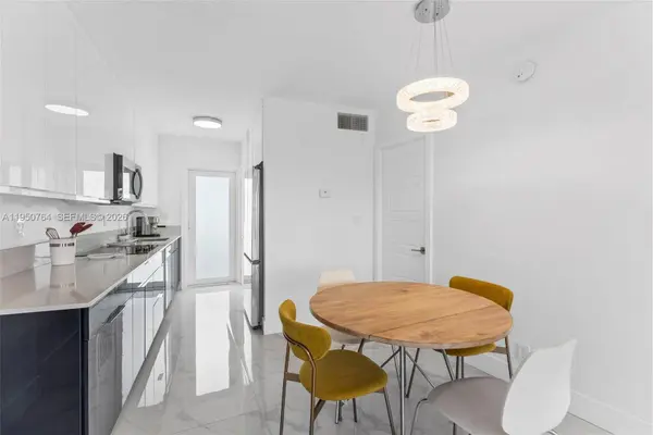 3250 NE 28th St #403, Fort Lauderdale, FL 33308