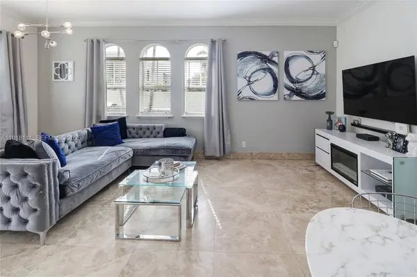 601 NE 11th Ave, Fort Lauderdale, FL 33304