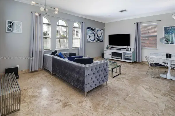 601 NE 11th Ave, Fort Lauderdale, FL 33304