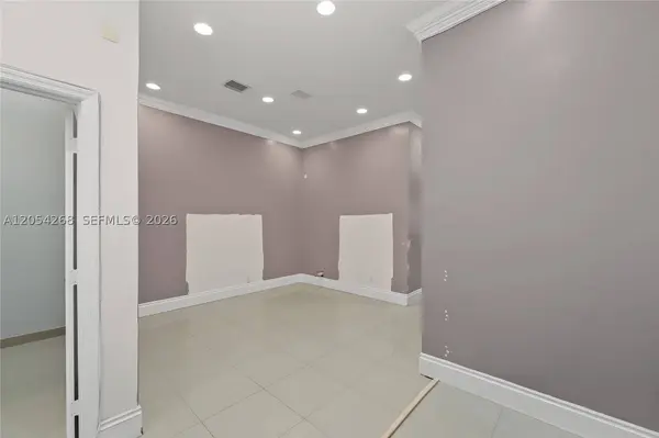 3313 NE 32nd St, Fort Lauderdale, FL 33308
