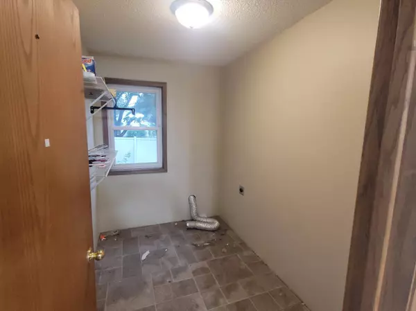 302 3rd ST W, Hastings, MN 55033