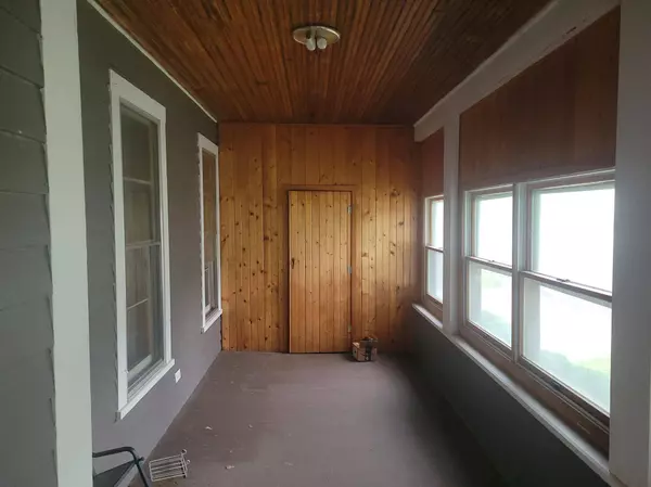 302 3rd ST W, Hastings, MN 55033